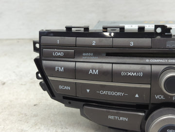 2010-2012 Honda Accord Radio AM FM Cd Player Receiver Replacement P/N:39100-TA0-L621-M1 DEX-7107ZHS2 Fits Fits 2010 2011 2012 OEM Used Auto Parts