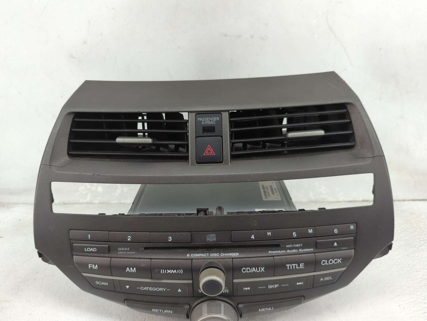 2011-2012 Honda Accord Radio AM FM Cd Player Receiver Replacement P/N:77260TA5A600 Fits Fits 2011 2012 OEM Used Auto Parts -