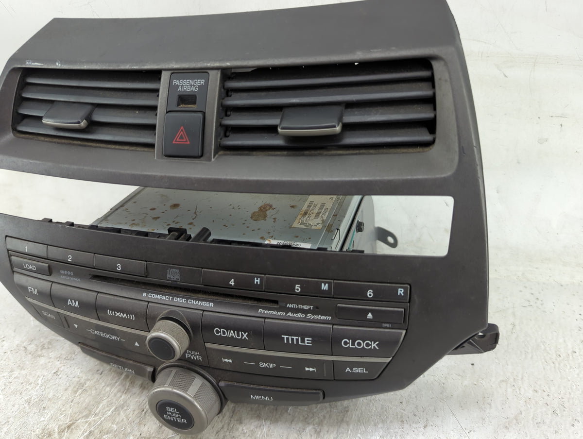 2010-2012 Honda Accord Radio AM FM Cd Player Receiver Replacement P/N:$R43977RDO140 Fits 2010 2011 2012 OEM Used Auto Parts 