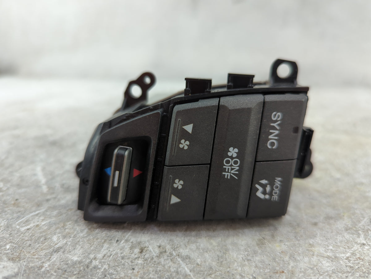 2008-2012 Honda Accord Climate Control Module Temperature AC/Heater Replacement P/N:79620TA5A010M1 Fits OEM Used Auto Parts 
