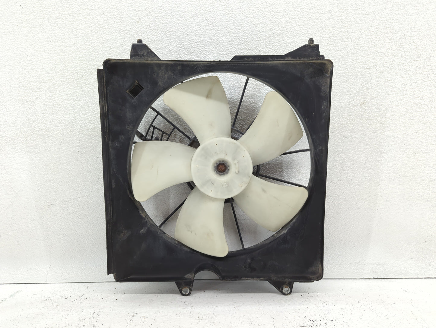 2011-2012 Honda Accord Left Radiator Fan Motor Assembly 613062 - Oemusedautoparts1.com