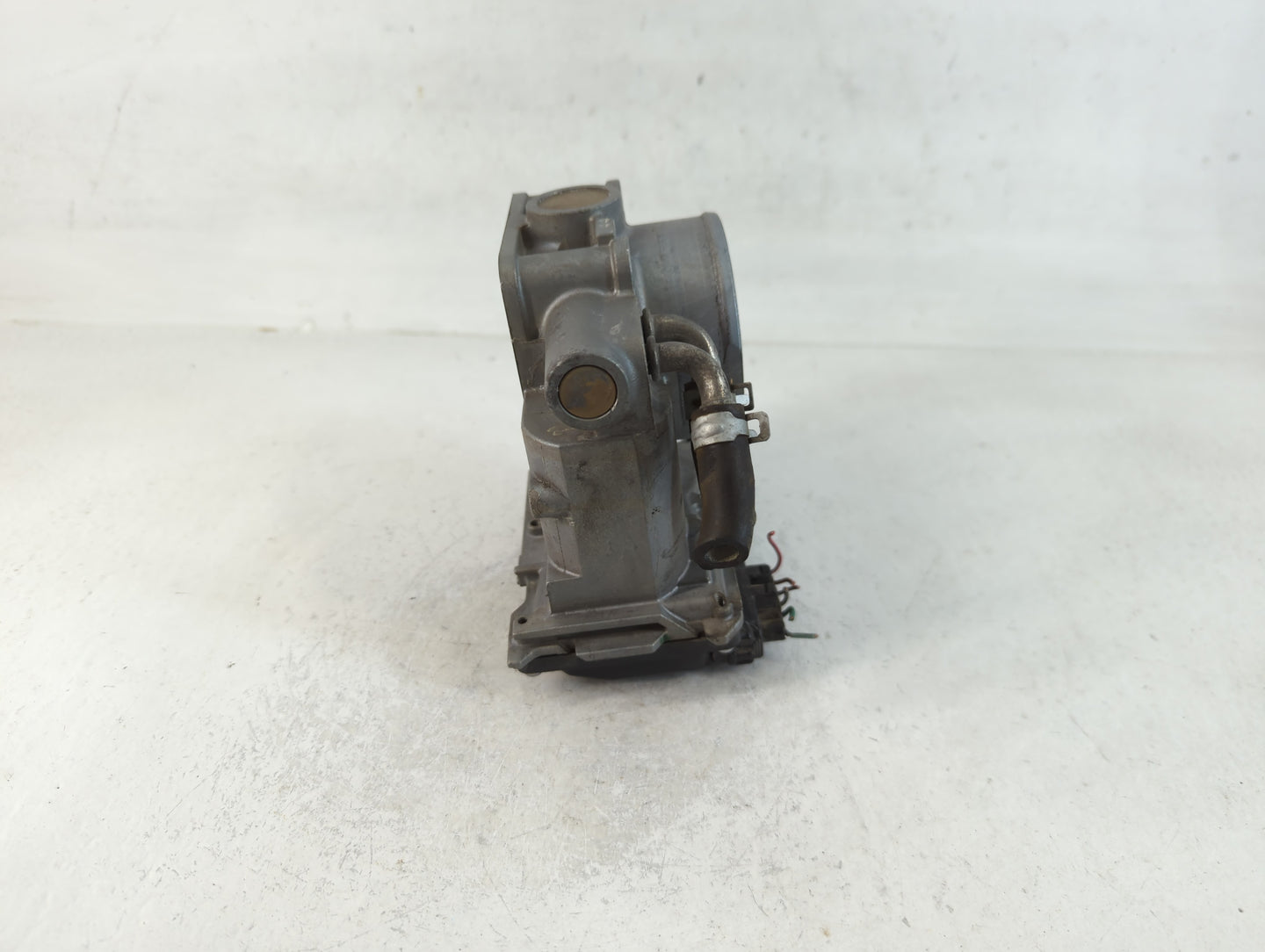 2010-2012 Honda Accord Throttle Body P/N:GMG1E Fits Fits 2009 2010 2011 2012 2013 2014 2015 2016 2017 OEM Used Auto Parts - 