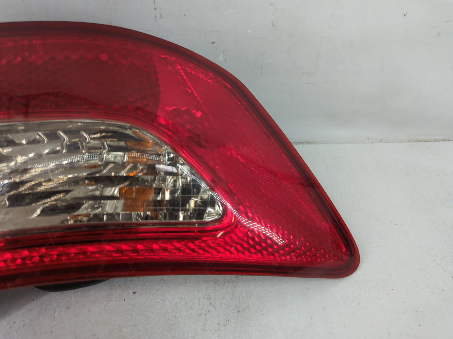 2009-2011 Honda Civic Tail Light Assembly Driver Left OEM P/N:L13376903 Fits Fits 2009 2010 2011 OEM Used Auto Parts - Oemus