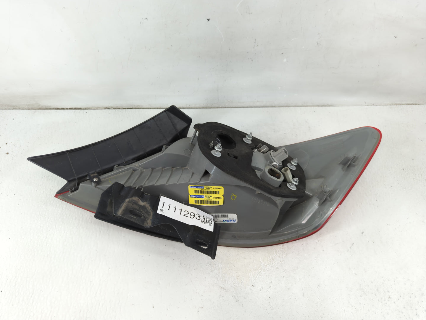 2009-2011 Honda Civic Tail Light Assembly Driver Left OEM P/N:L13376903 Fits Fits 2009 2010 2011 OEM Used Auto Parts - Oemus