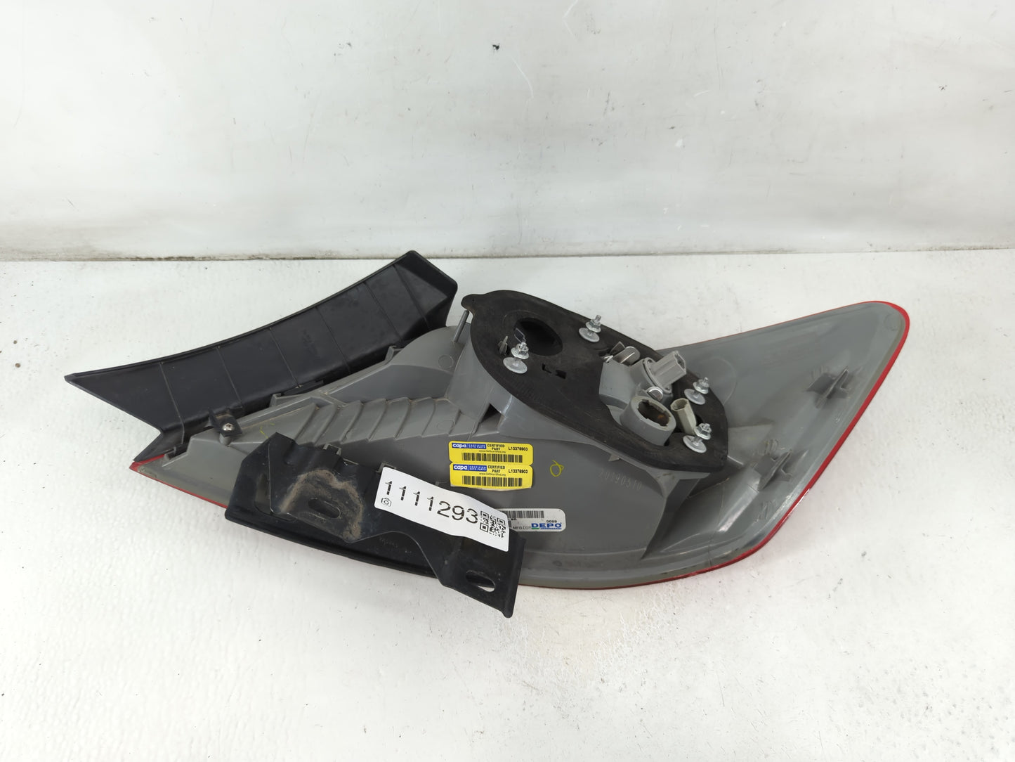 2009-2011 Honda Civic Tail Light Assembly Driver Left OEM P/N:L13376903 Fits Fits 2009 2010 2011 OEM Used Auto Parts - Oemus