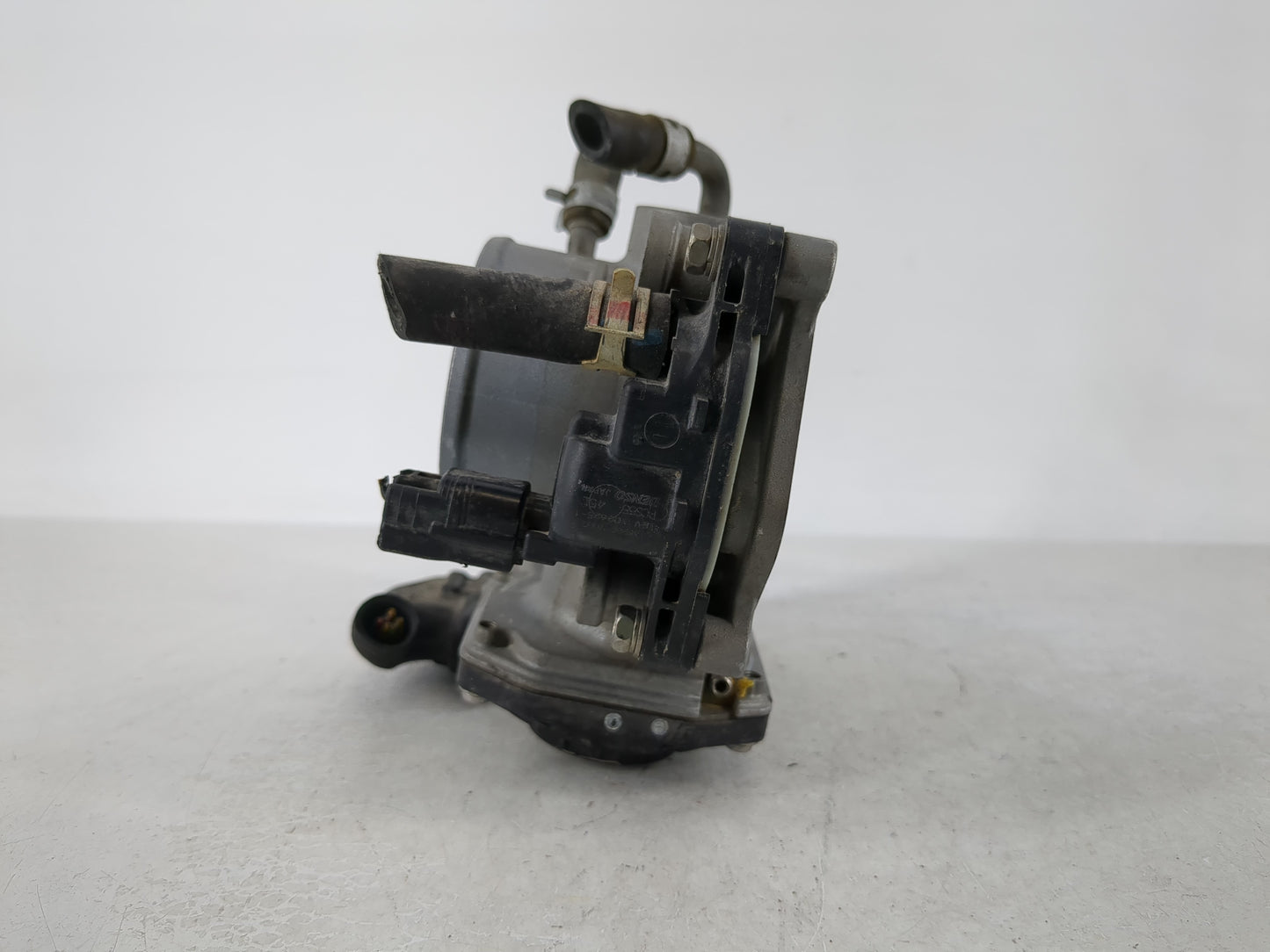 2006-2011 Honda Civic Throttle Body P/N:U30390082427 Fits Fits 2006 2007 2008 2009 2010 2011 OEM Used Auto Parts - Oemusedau