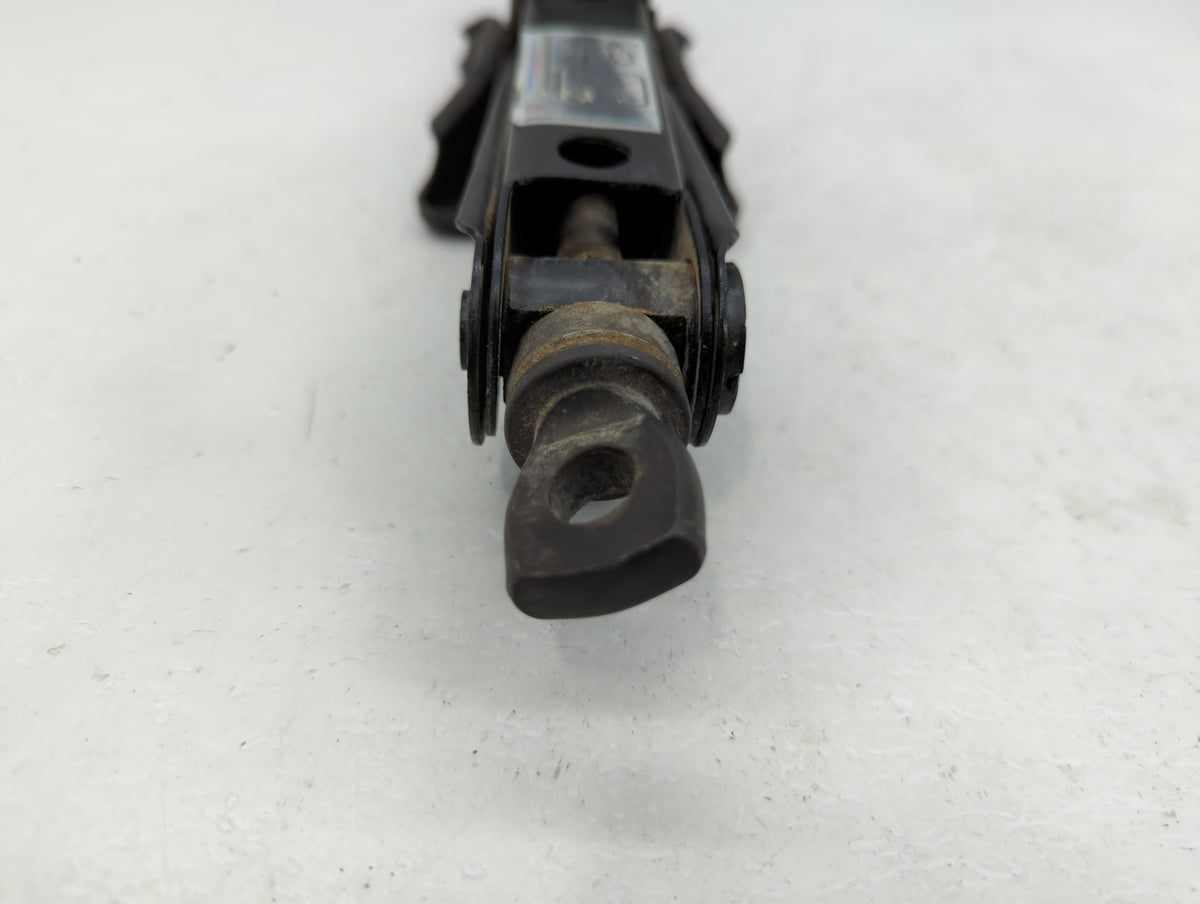 2011 Honda Civic Spare Scissor Car Jack - Oemusedautoparts1.com