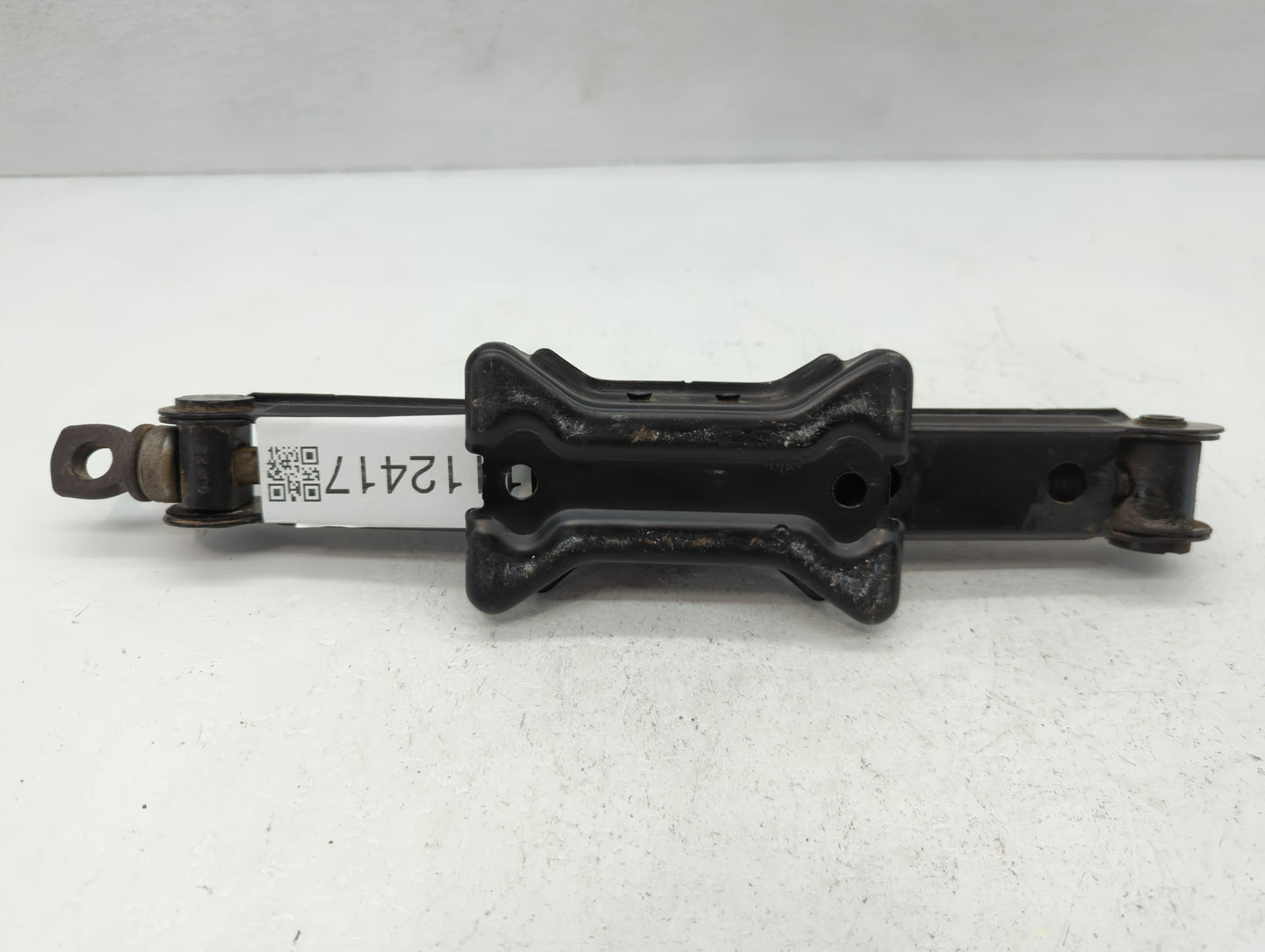 2011 Honda Civic Spare Scissor Car Jack - Oemusedautoparts1.com