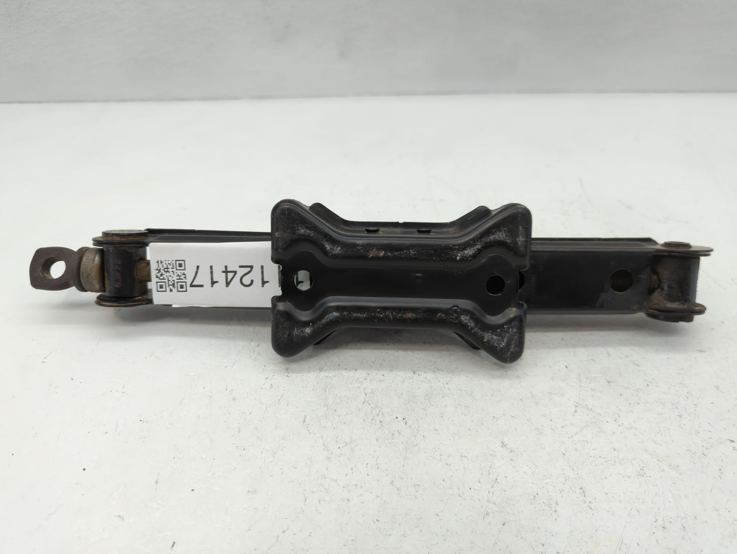 2011 Honda Civic Spare Scissor Car Jack - Oemusedautoparts1.com
