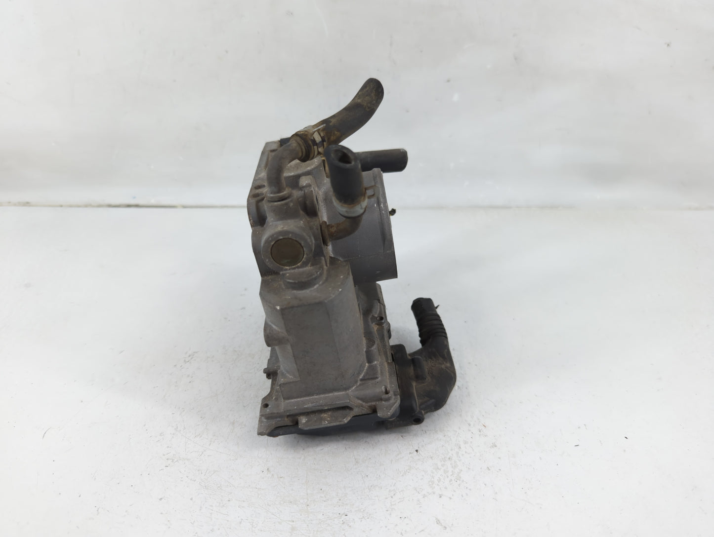 2006-2011 Honda Civic Throttle Body P/N:1430 12M14 Fits Fits 2006 2007 2008 2009 2010 2011 OEM Used Auto Parts - Oemusedauto