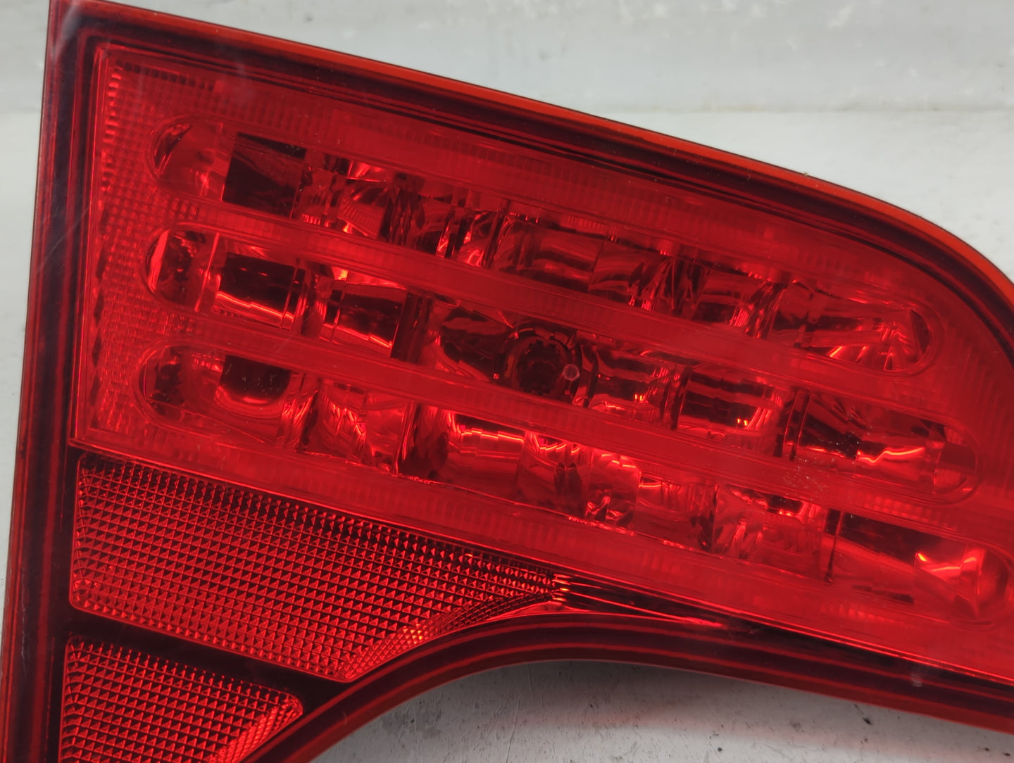 2006-2011 Honda Civic Tail Light Assembly Driver Left OEM Fits Fits 2006 2007 2008 2009 2010 2011 OEM Used Auto Parts - Oemu