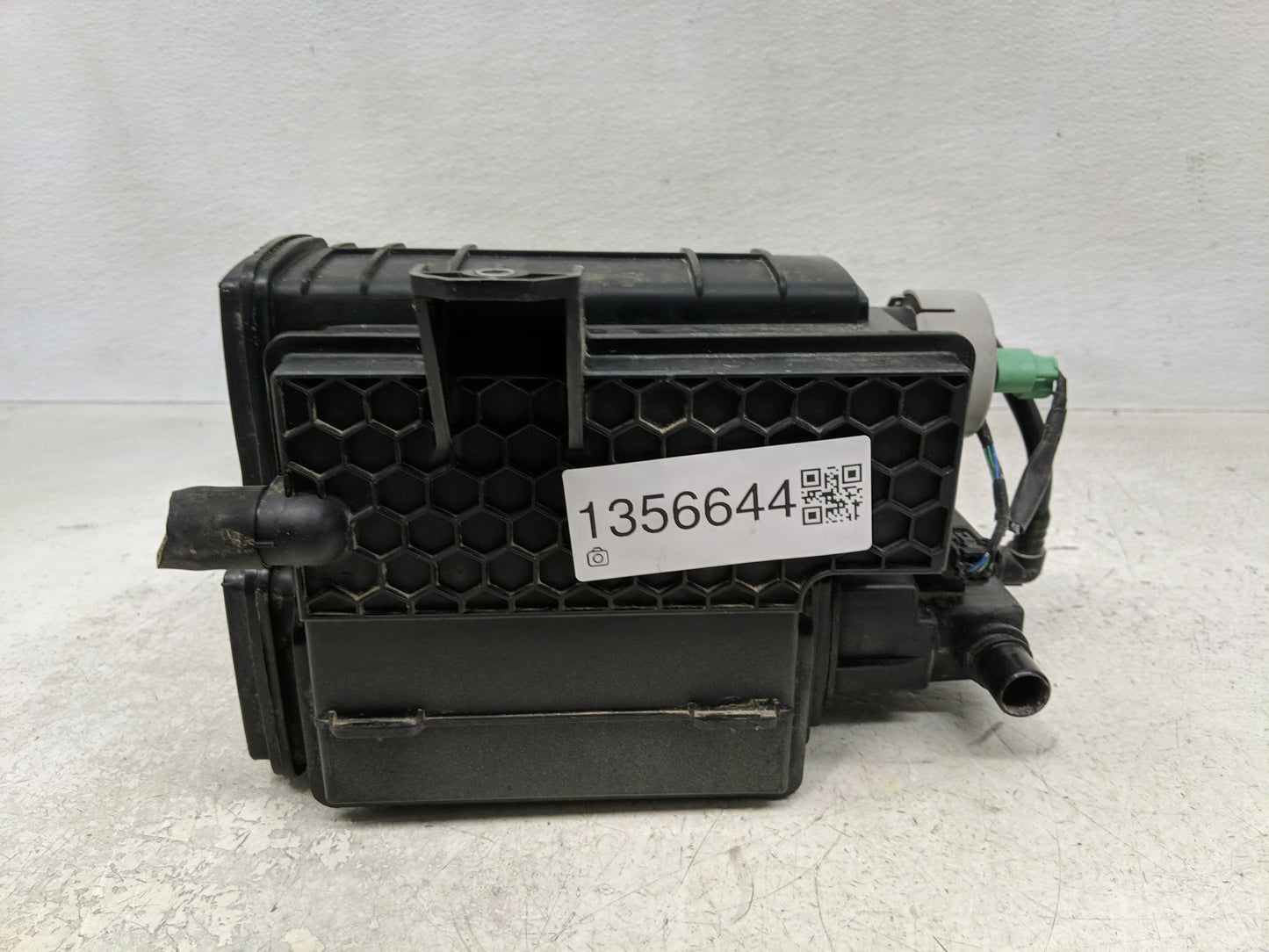 2011 Honda Civic Fuel Vapor Charcoal Canister - Oemusedautoparts1.com