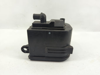compare product 2011 Honda Civic Fuel Vapor Charcoal Canister 1357602