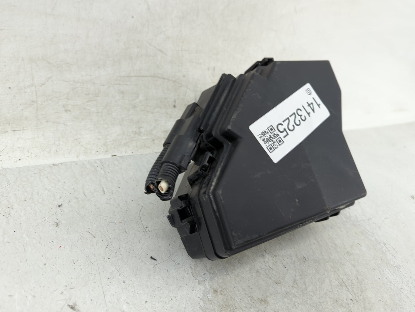 2008-2011 Honda Civic Fusebox Fuse Box Panel Relay Module P/N:SNA-A312 Fits Fits 2008 2009 2010 2011 OEM Used Auto Parts - O