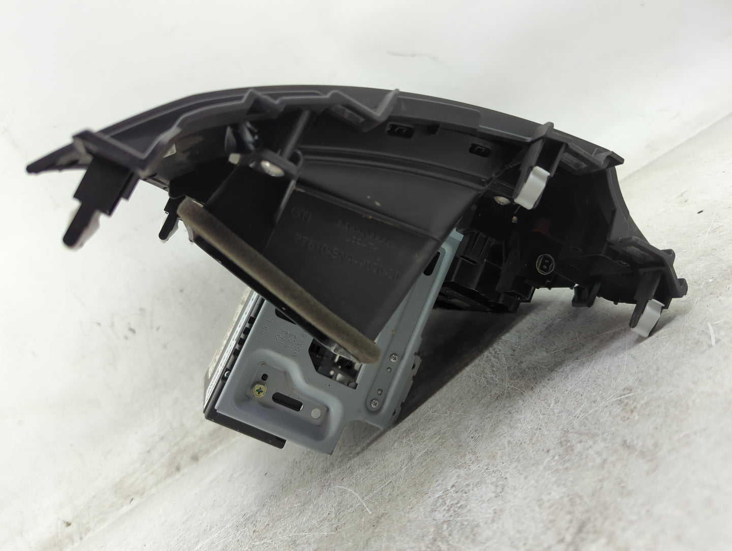2006-2011 Honda Civic Radio AM FM Cd Player Receiver Replacement P/N:39100-SNA-A040-M1 MF726AC Fits OEM Used Auto Parts - Oe