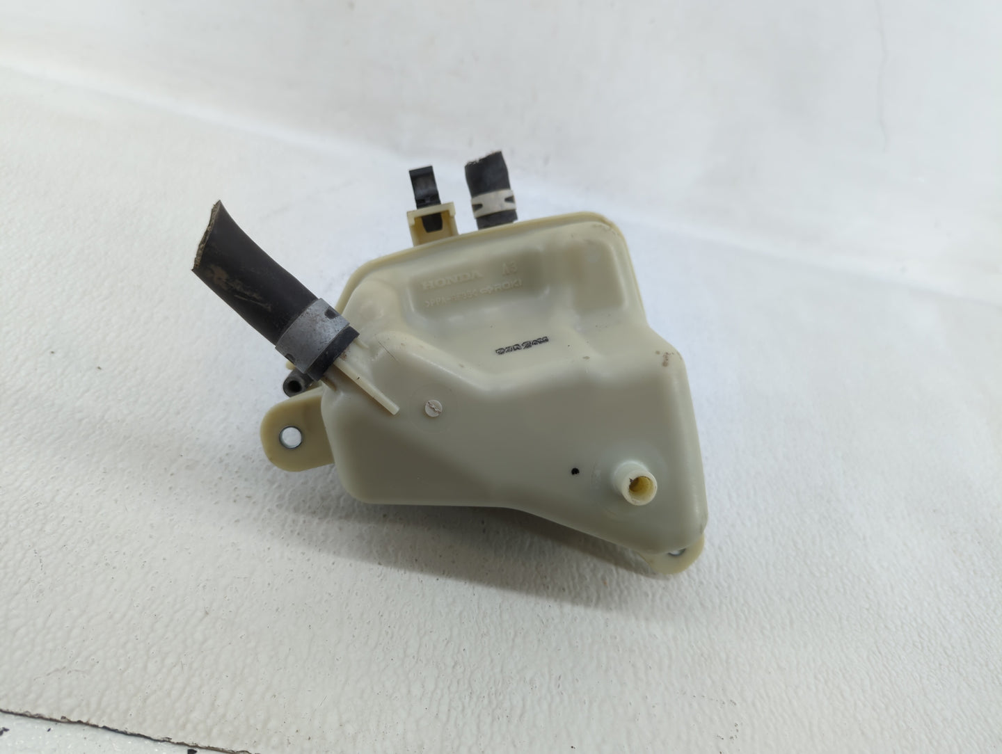 2012-2015 Honda Civic Radiator Coolant Overflow Expansion Tank Bottle - Oemusedautoparts1.com