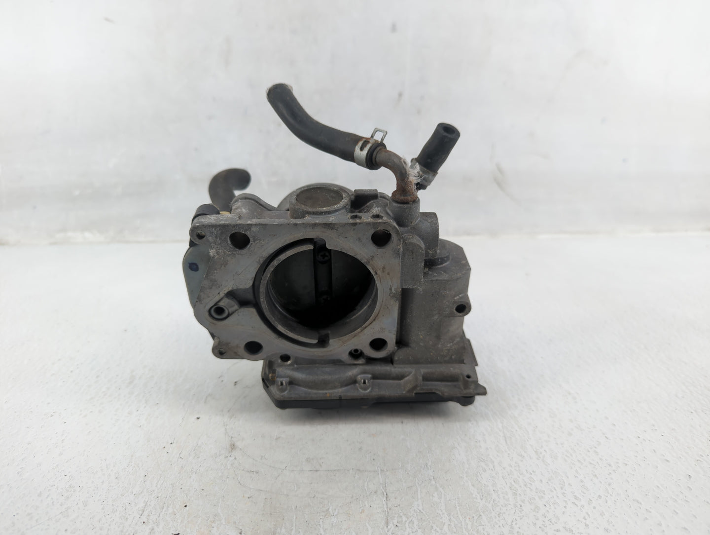 2006-2011 Honda Civic Throttle Body P/N:U20350072068 Fits Fits 2006 2007 2008 2009 2010 2011 OEM Used Auto Parts - Oemusedau