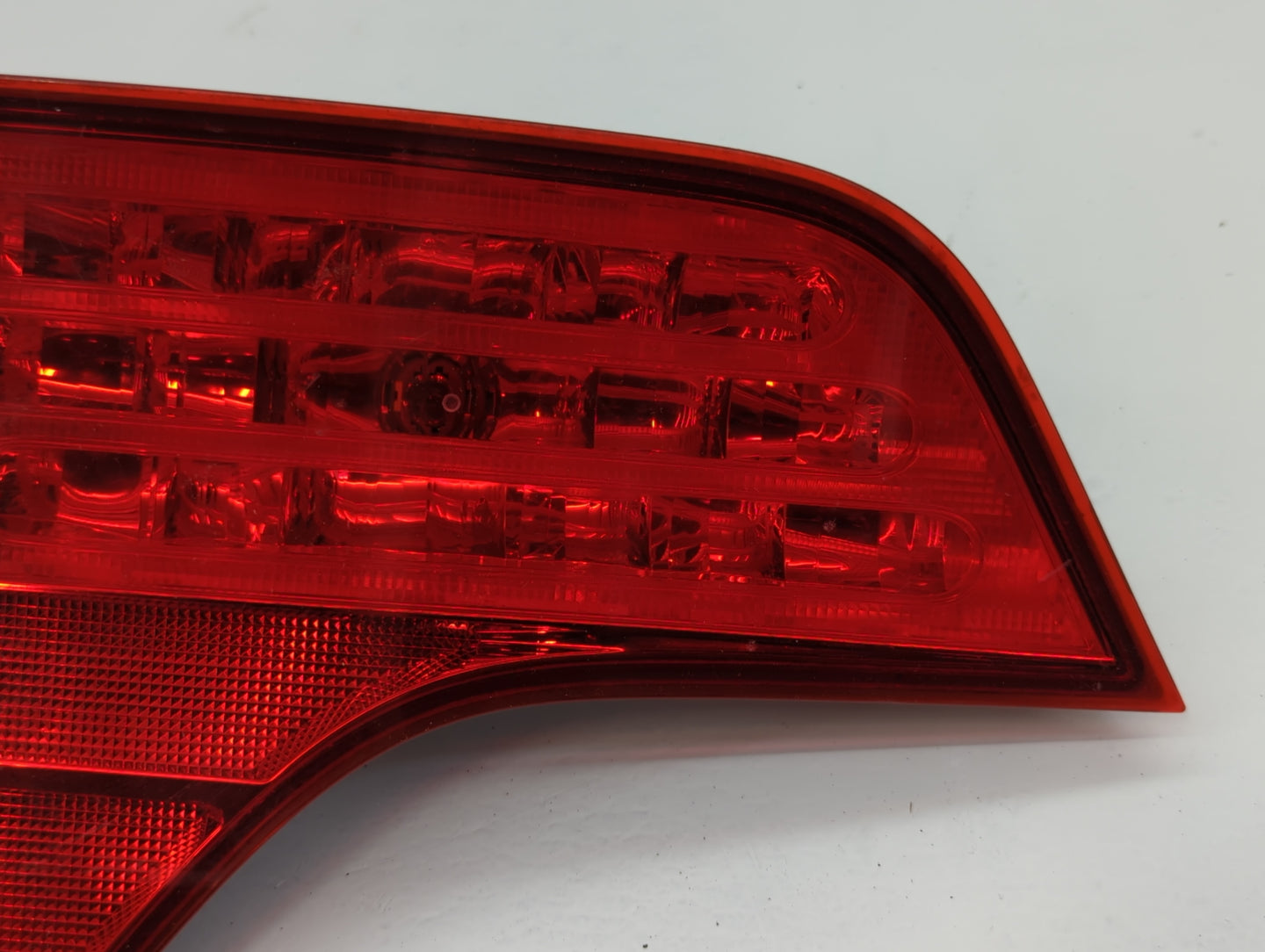 2006-2011 Honda Civic Tail Light Assembly Driver Left OEM Fits Fits 2006 2007 2008 2009 2010 2011 OEM Used Auto Parts - Oemu