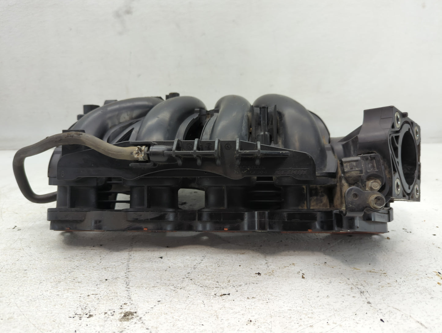 2011 Honda Civic Air Intake Manifold P/N:RNAA071419135 RNAA071, RNAA071-419135 Fits OEM Used Auto Parts - Oemusedautoparts1.