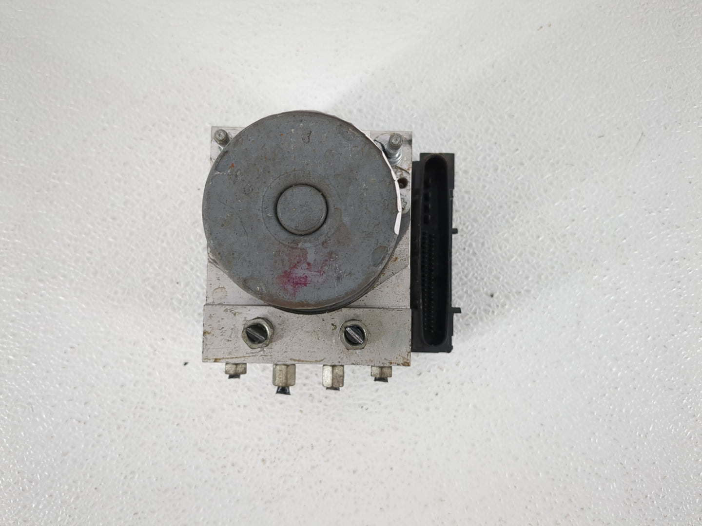 2010-2011 Honda Cr-V ABS Pump Control Module Replacement P/N:57110-SXT-A620-M1 Fits Fits 2010 2011 OEM Used Auto Parts - Oem