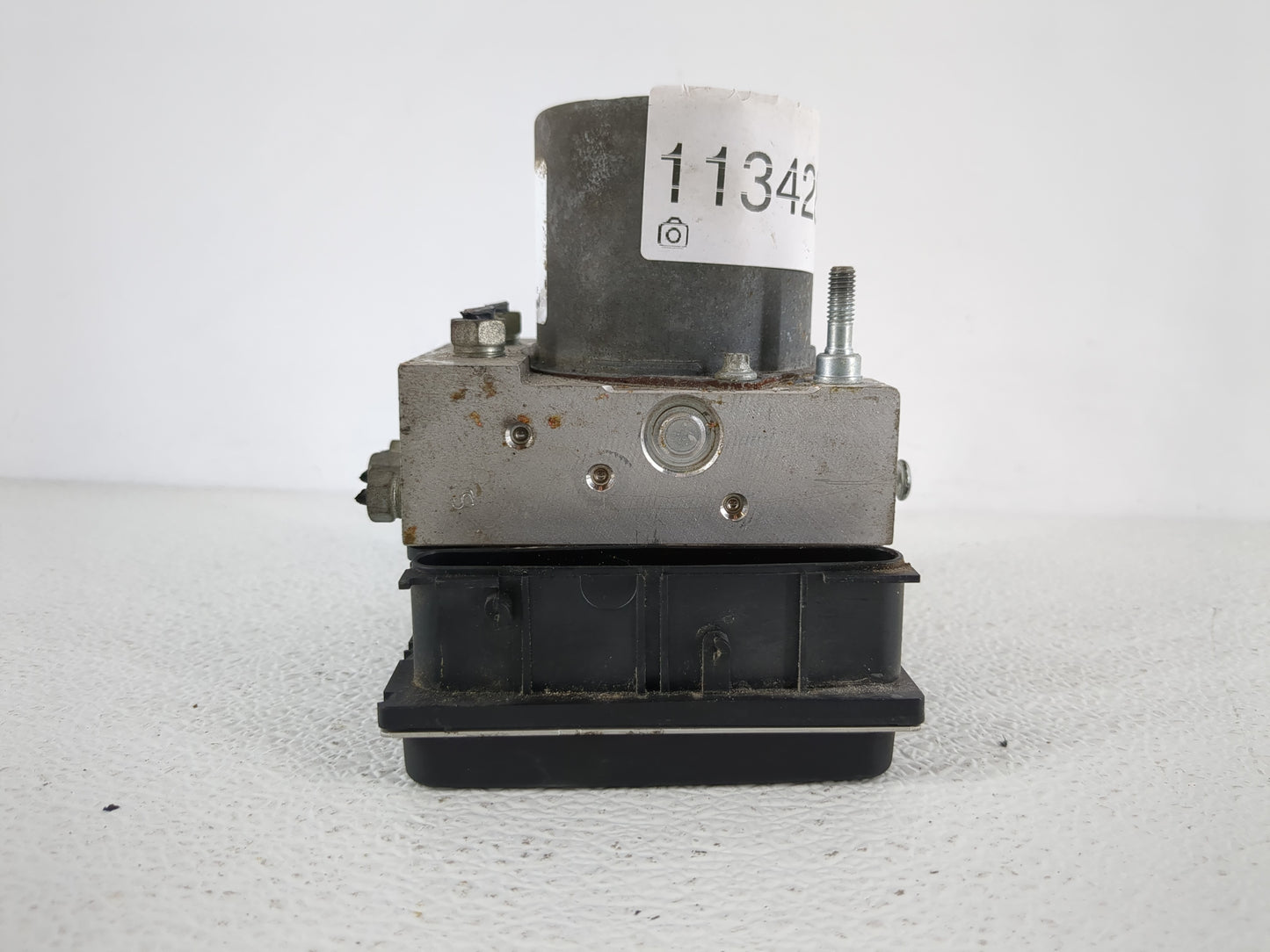 2010-2011 Honda Cr-V ABS Pump Control Module Replacement P/N:57110-SXT-A620-M1 Fits Fits 2010 2011 OEM Used Auto Parts - Oem