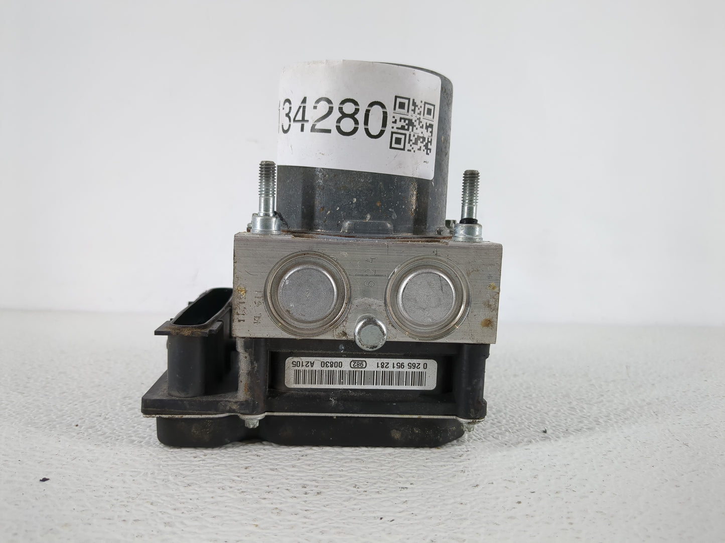 2010-2011 Honda Cr-V ABS Pump Control Module Replacement P/N:57110-SXT-A620-M1 Fits Fits 2010 2011 OEM Used Auto Parts - Oem