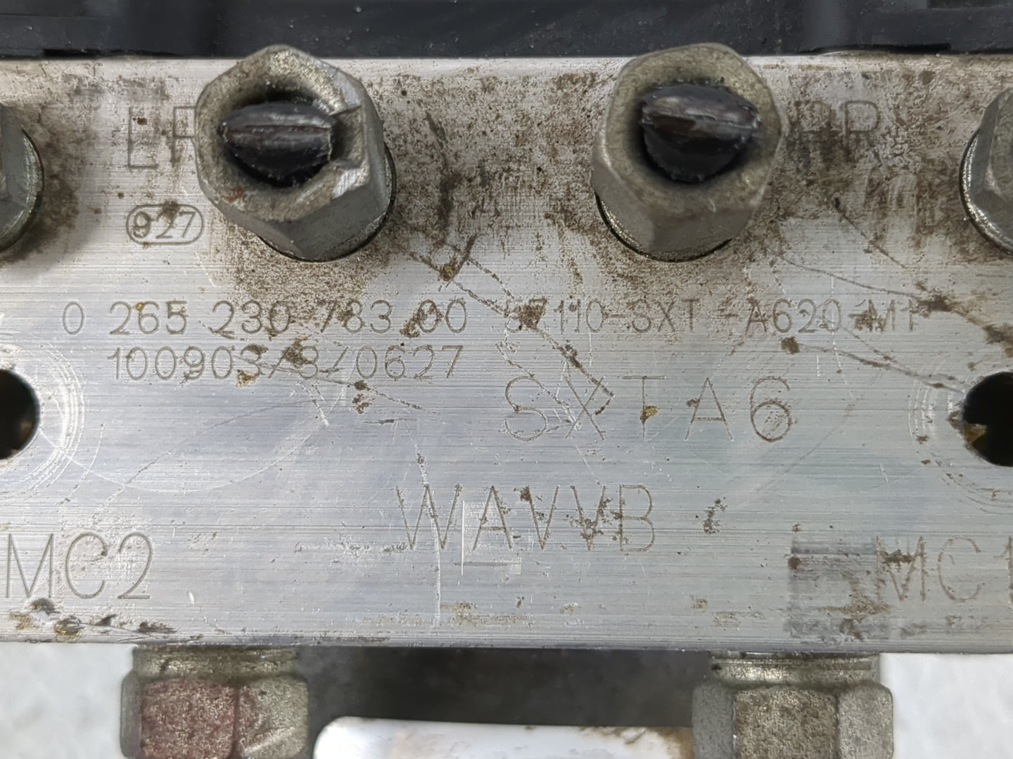 2010-2011 Honda Cr-V ABS Pump Control Module Replacement P/N:57110-SXT-A620-M1 Fits Fits 2010 2011 OEM Used Auto Parts - Oem