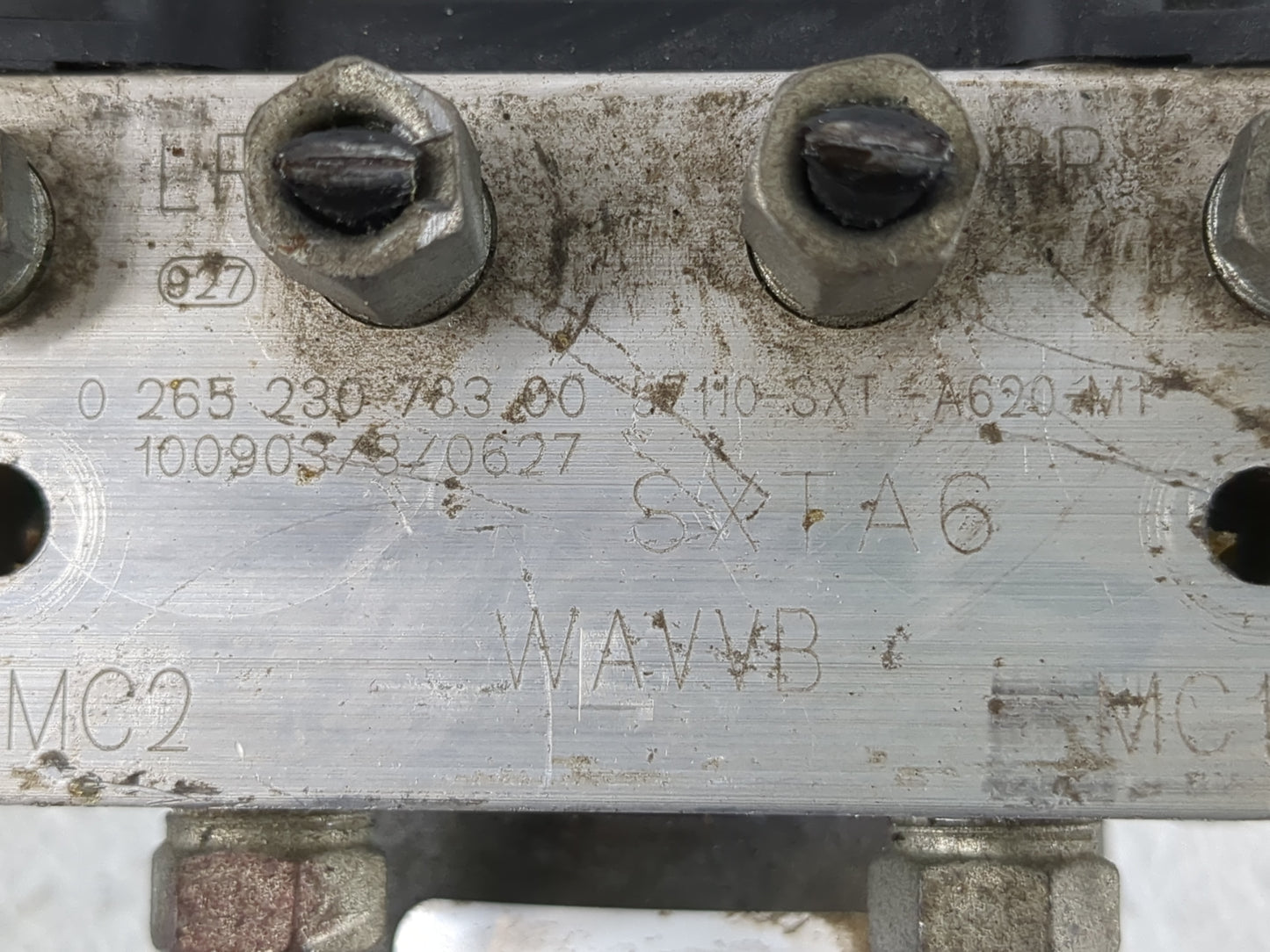 2010-2011 Honda Cr-V ABS Pump Control Module Replacement P/N:57110-SXT-A620-M1 Fits Fits 2010 2011 OEM Used Auto Parts - Oem