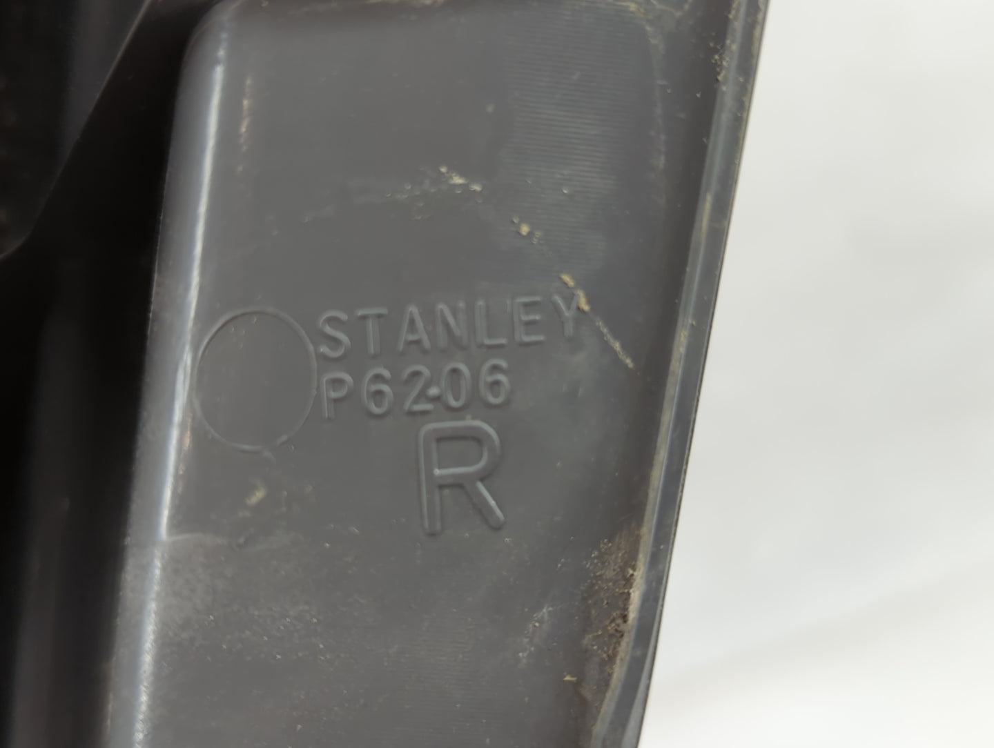 2007-2011 Honda Cr-V Tail Light Assembly Passenger Right OEM P/N:P6206 Fits Fits 2007 2008 2009 2010 2011 OEM Used Auto Part