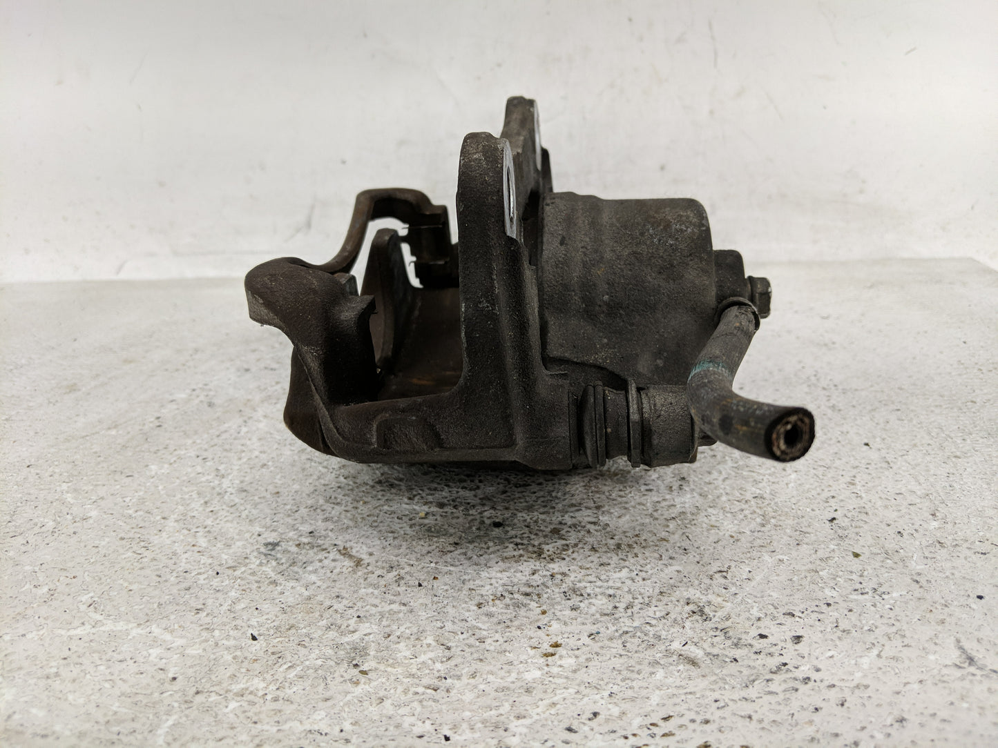 2012-2016 Honda Cr-v Rear Passenger Right Brake Caliper - Oemusedautoparts1.com