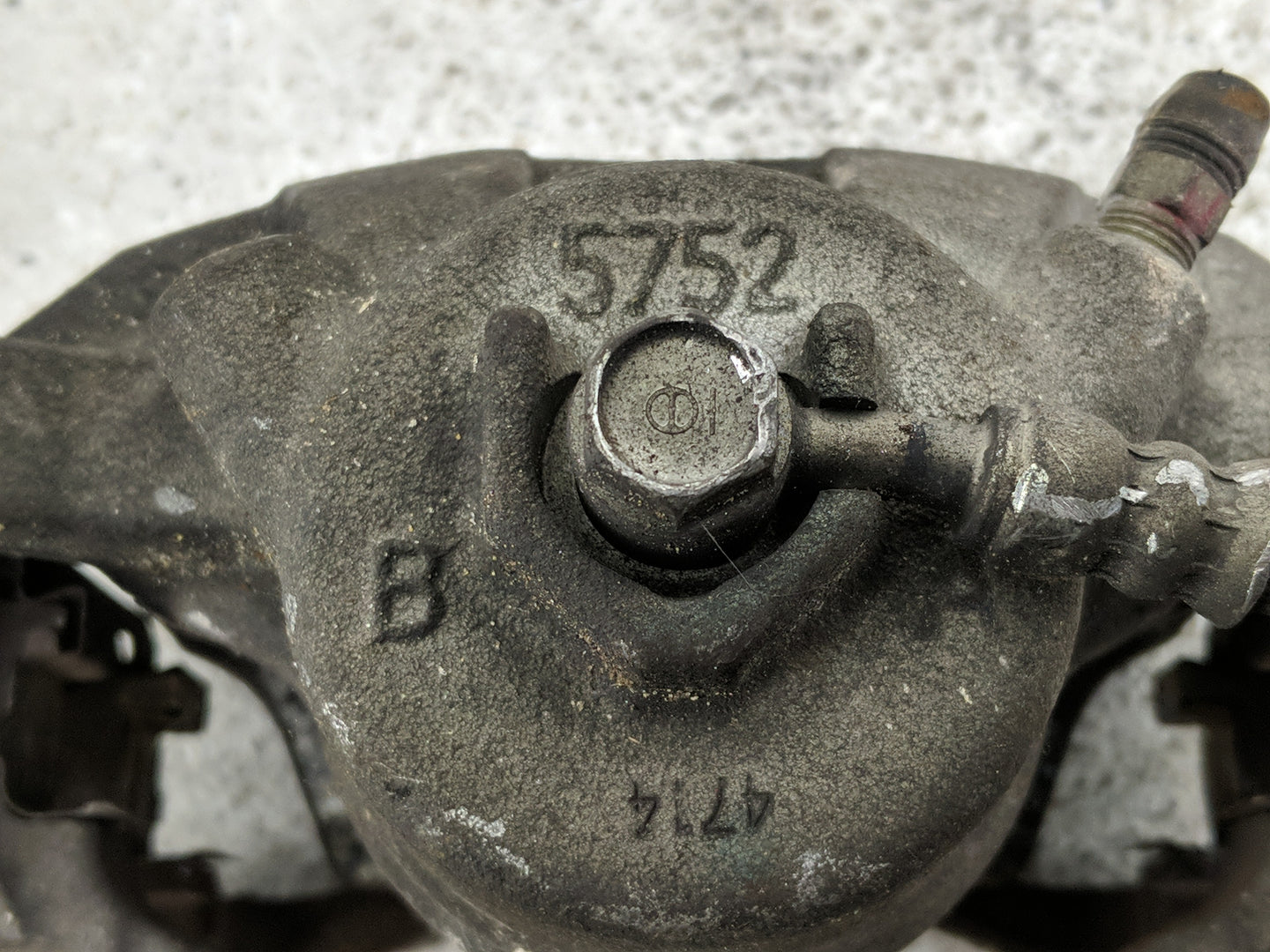 2012-2016 Honda Cr-v Rear Passenger Right Brake Caliper - Oemusedautoparts1.com