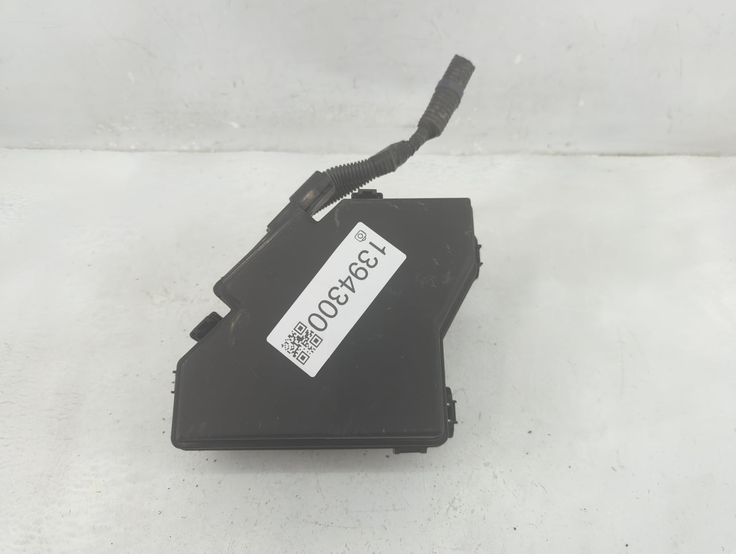 2007-2011 Honda Cr-V Fusebox Fuse Box Panel Relay Module Fits Fits 2007 2008 2009 2010 2011 OEM Used Auto Parts - Oemusedaut
