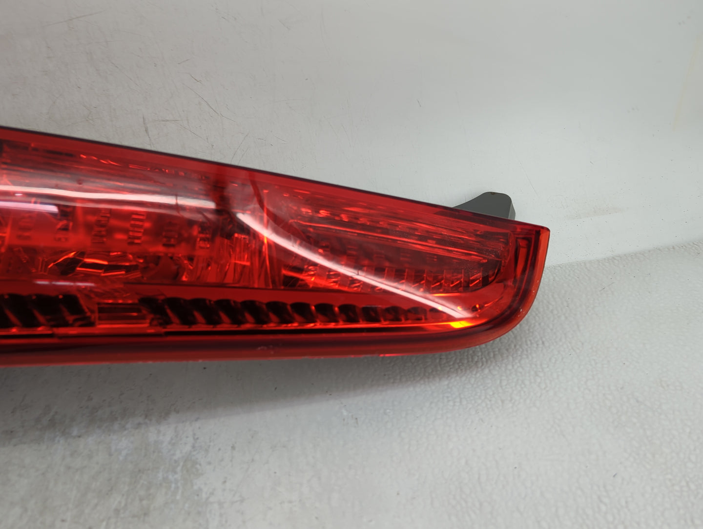 2007-2011 Honda Cr-V Tail Light Assembly Passenger Right OEM P/N:P6206 Fits Fits 2007 2008 2009 2010 2011 OEM Used Auto Part