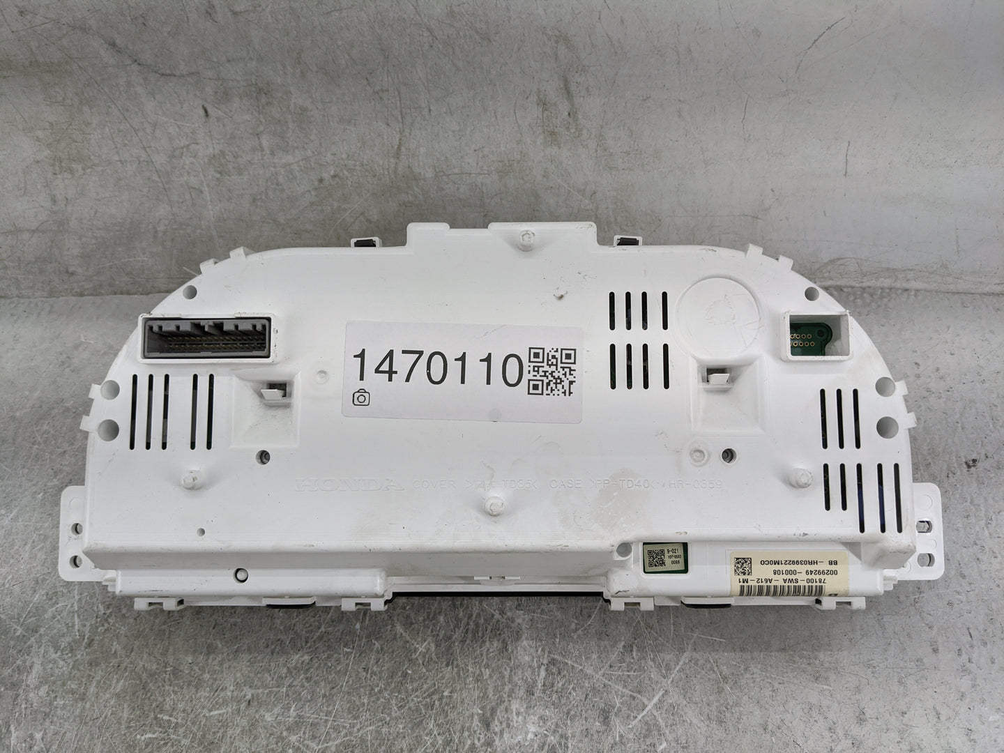 2010-2011 Honda Cr-V Instrument Cluster Speedometer Gauges P/N:78100-SWA-A612-M1 Miles:116K Fits Fits 2010 2011 OEM Used Aut