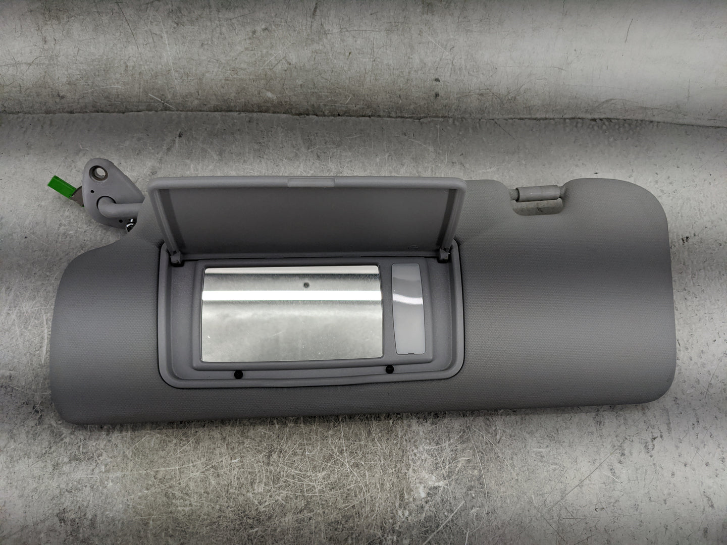 2010-2011 Honda Cr-V Sun Visor Shade Replacement Driver Left Mirror Fits Fits 2010 2011 OEM Used Auto Parts - Oemusedautopar