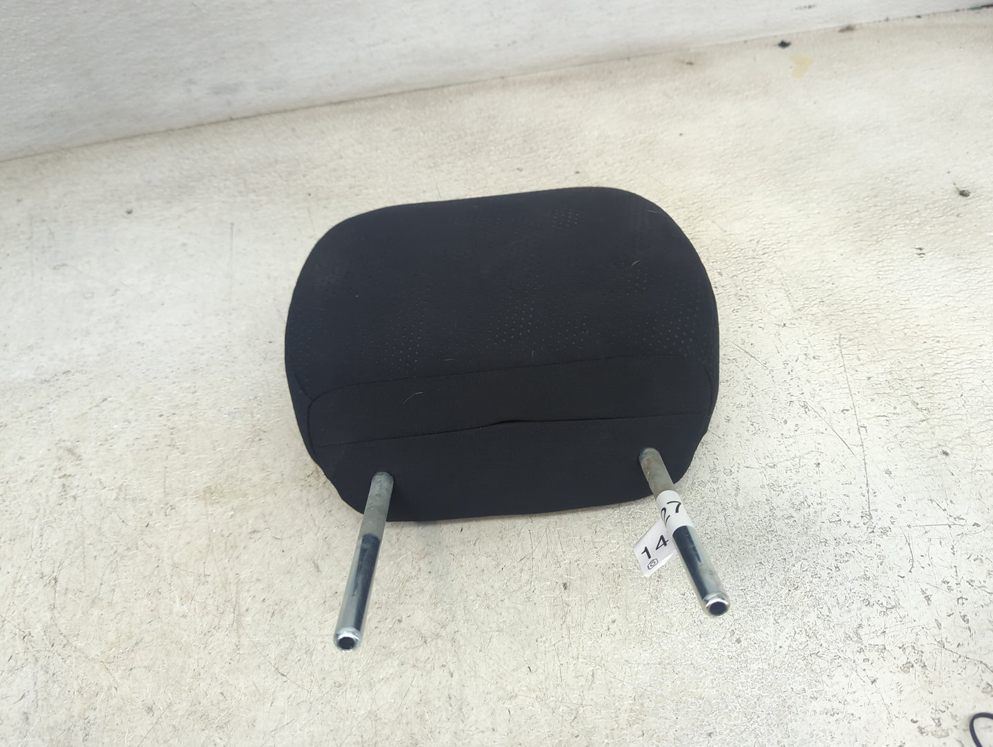 2011 Honda Cr-v Headrest Head Rest Front Driver Seat Black - Oemusedautoparts1.com