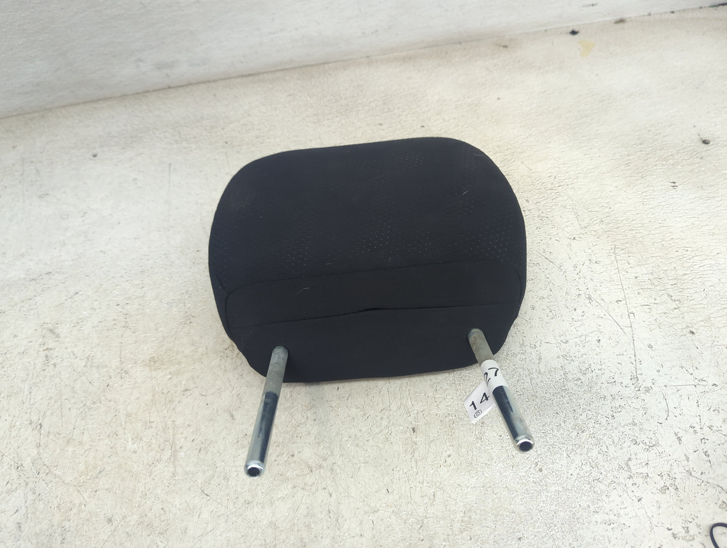 2011 Honda Cr-v Headrest Head Rest Front Driver Seat Black - Oemusedautoparts1.com