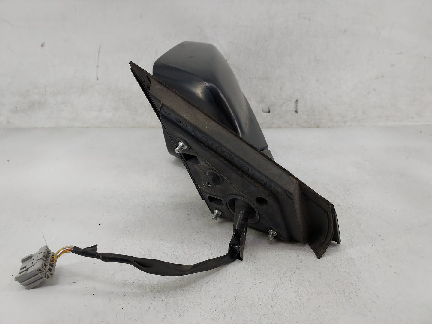 2007-2011 Honda Cr-V Driver Side View Mirror - Left Door Mirror OEM Used - Oemusedautoparts1.com