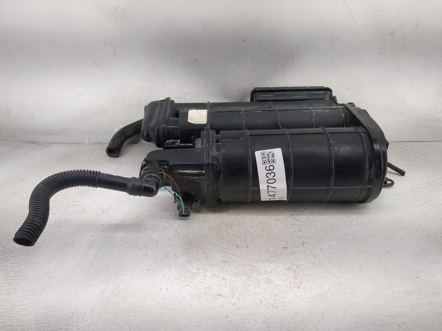 2011 Honda Cr-v Fuel Vapor Charcoal Canister - Oemusedautoparts1.com