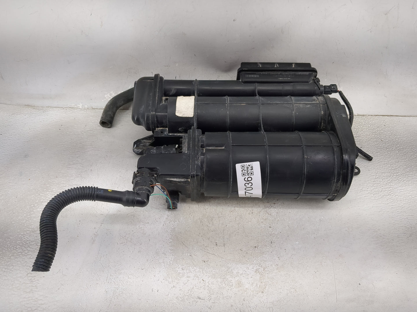 2011 Honda Cr-v Fuel Vapor Charcoal Canister - Oemusedautoparts1.com