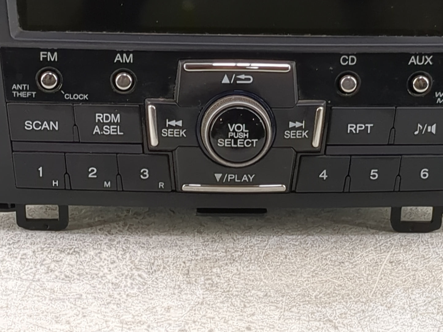 2011 Honda Cr-V Radio AM FM Cd Player Receiver Replacement P/N:39100-SWA-A011-M1 CQ-EH7962VT Fits OEM Used Auto Parts - Oemu