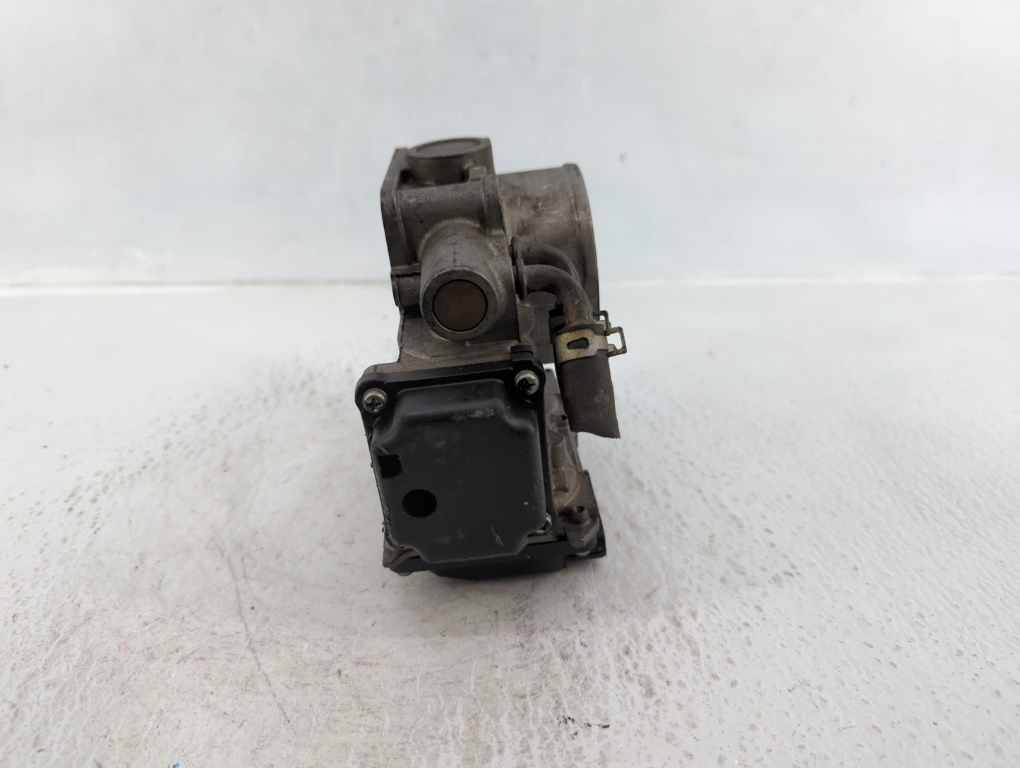 2010-2014 Honda Cr-V Throttle Body P/N:GMD7E Fits Fits 2010 2011 2012 2013 2014 2015 OEM Used Auto Parts - Oemusedautoparts1