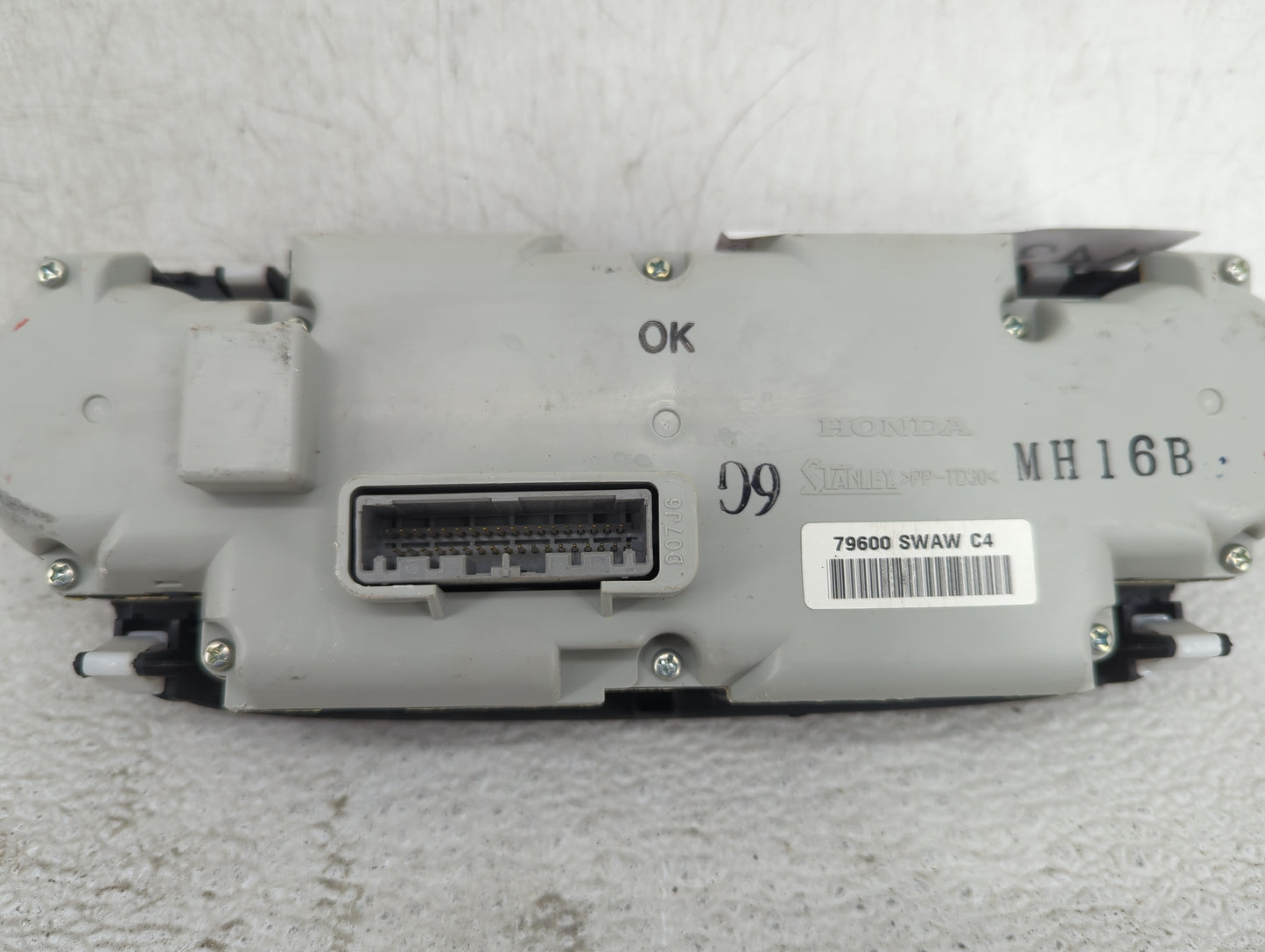 2011 Honda Crv Climate Control Module Temperature AC/Heater Replacement P/N:79600 SWAW C4 79600SWAWC4 Fits Fits 2010 OEM Use