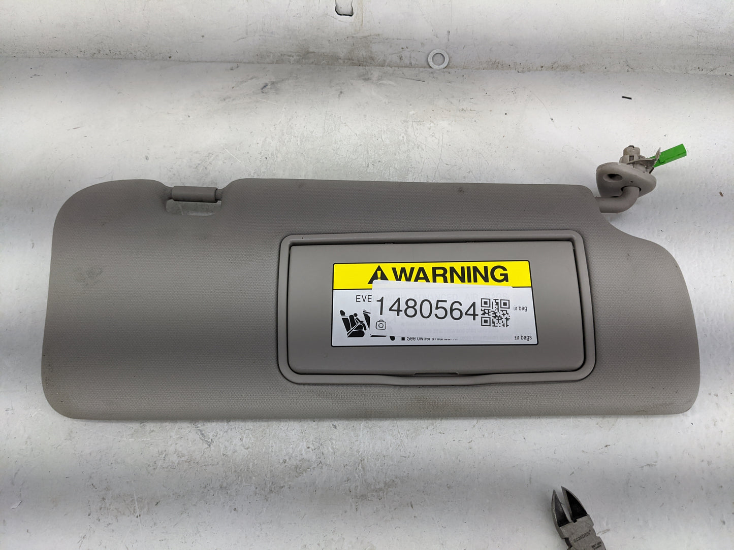 2011 Honda Crv Sun Visor Shade Replacement Passenger Right Mirror Fits OEM Used Auto Parts - Oemusedautoparts1.com