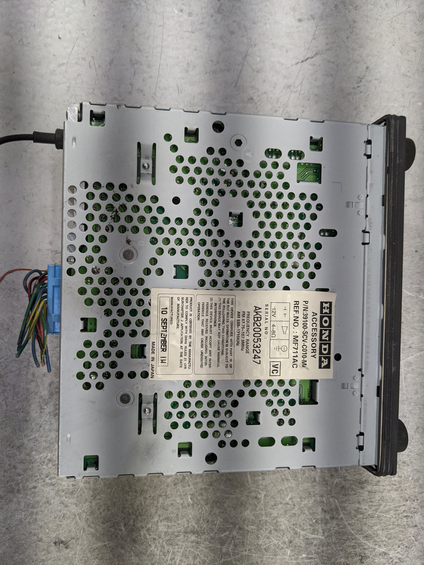 2003-2011 Honda Element Radio AM FM Cd Player Receiver Replacement P/N:39100-SCV-C010-M MF711AC Fits OEM Used Auto Parts - O