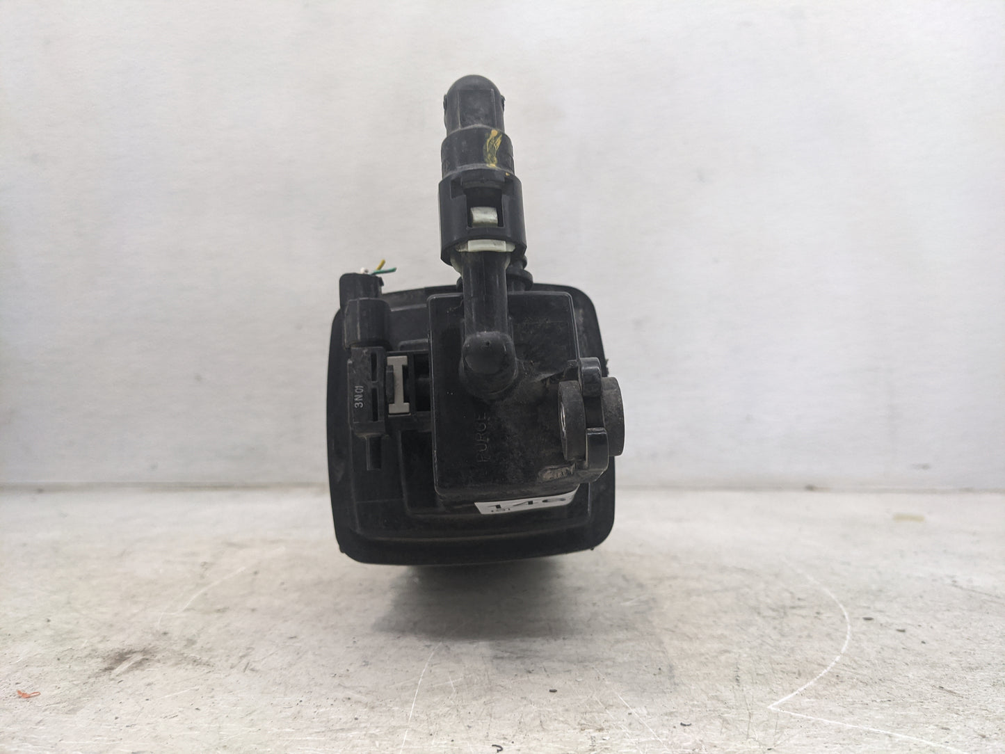 2011 Honda Fit Fuel Vapor Charcoal Canister - Oemusedautoparts1.com