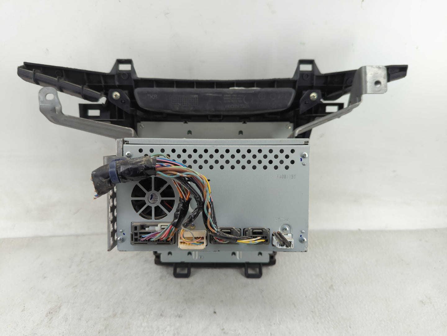 2011 Honda Odyssey Radio AM FM Cd Player Receiver Replacement P/N:39100-TK8-C120 Fits OEM Used Auto Parts - Oemusedautoparts