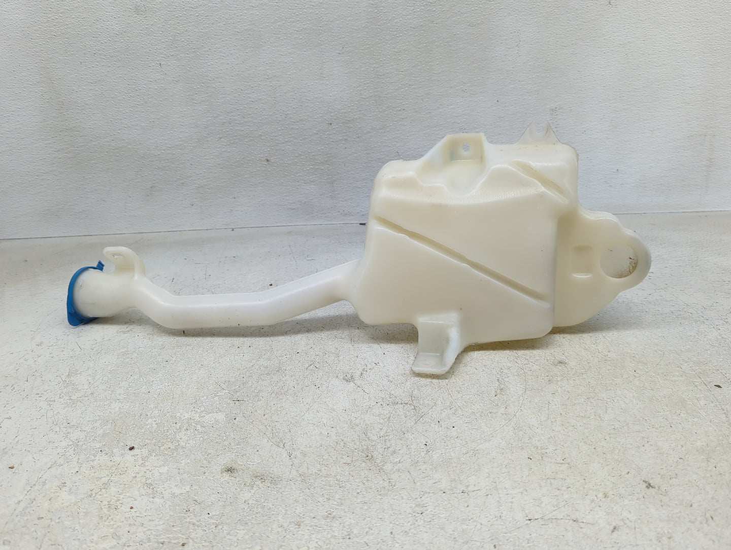 2011-2017 Honda Odyssey Windshield Washer Fluid Reservoir Bottle Oem - Oemusedautoparts1.com