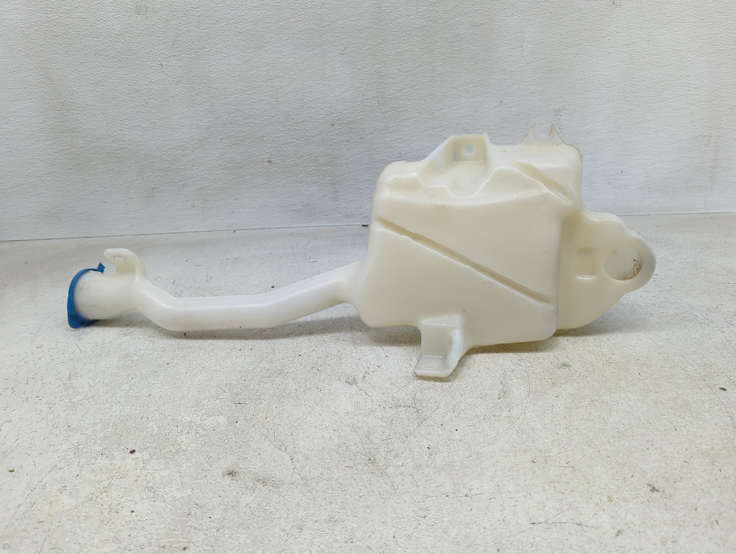2011-2017 Honda Odyssey Windshield Washer Fluid Reservoir Bottle Oem - Oemusedautoparts1.com