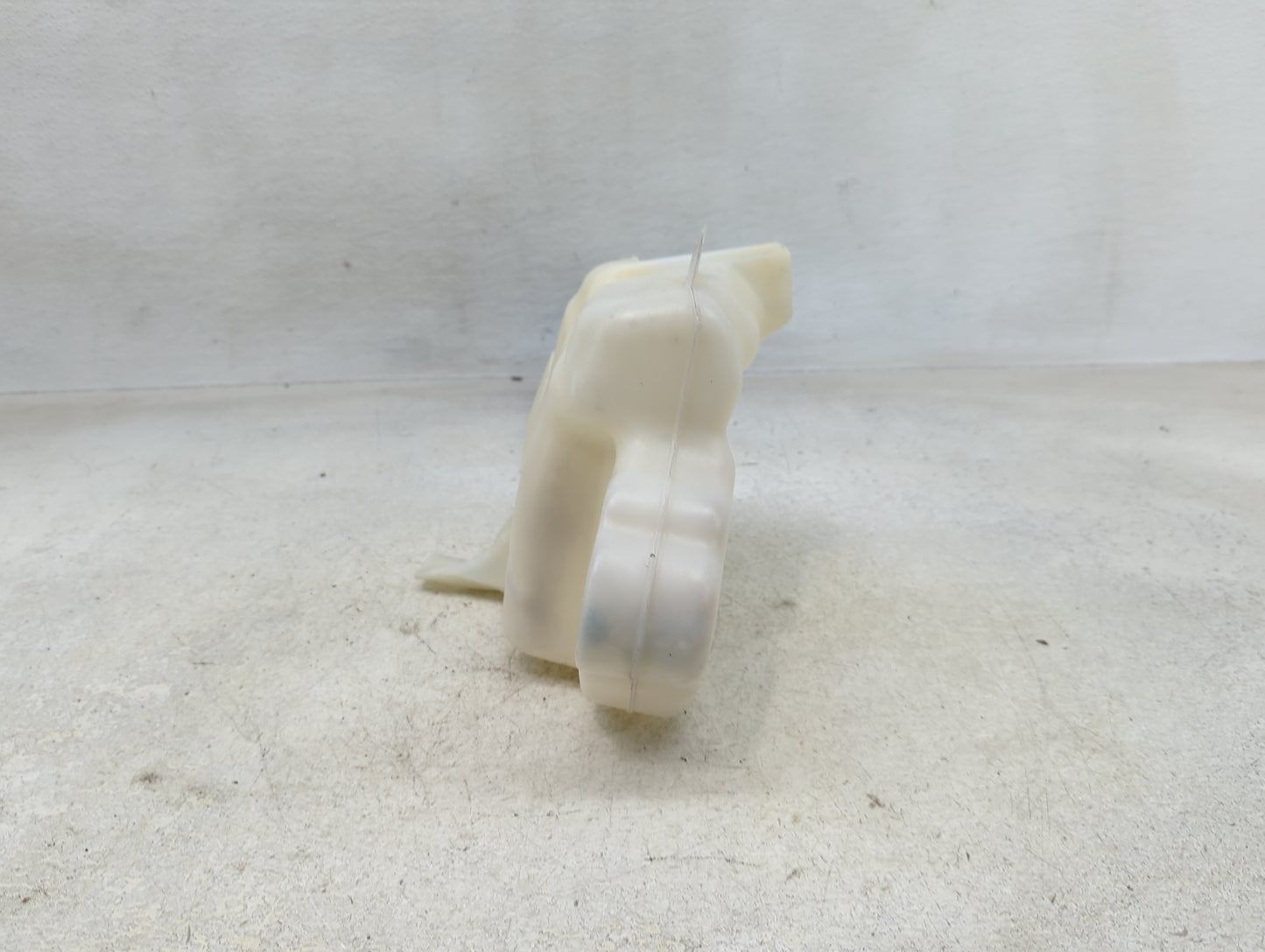 2011-2017 Honda Odyssey Windshield Washer Fluid Reservoir Bottle Oem - Oemusedautoparts1.com